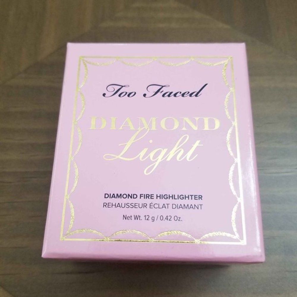 Too Faced Highliter